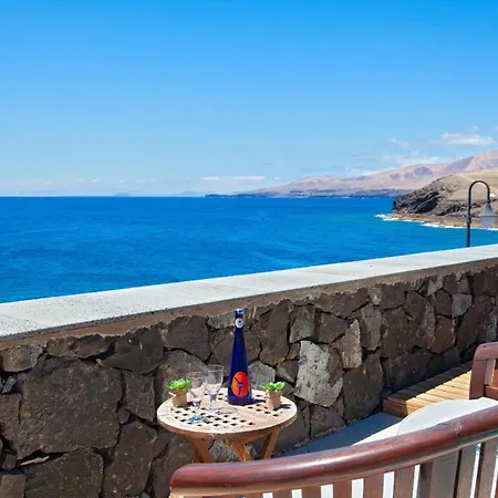 Sleeps 6 Pool Air Con Wifi